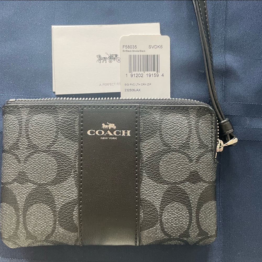 Coach Corner Zip Wristlet In Signature Canvas Black